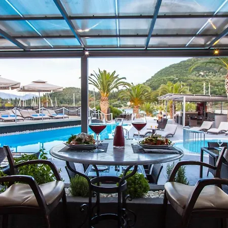 Armonia Hotel 호텔 3*
